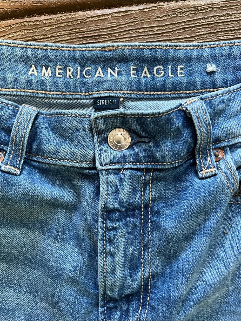 American Eagle Outfitters Women’s Dreamy Drape High Waisted jeans size 4 - Picture 5 of 6